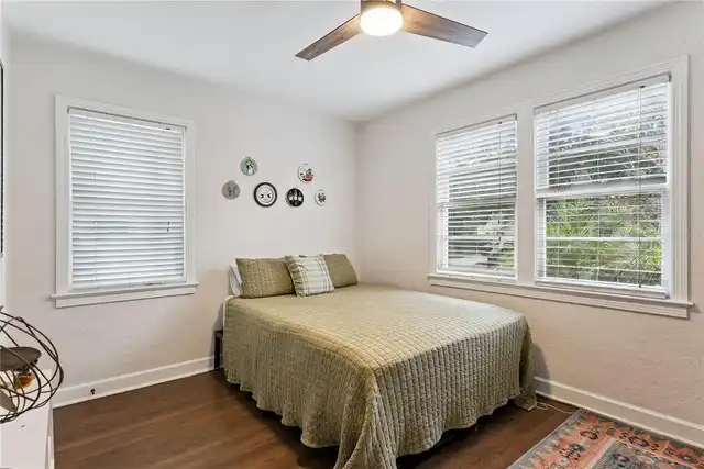 Listing Photo 12