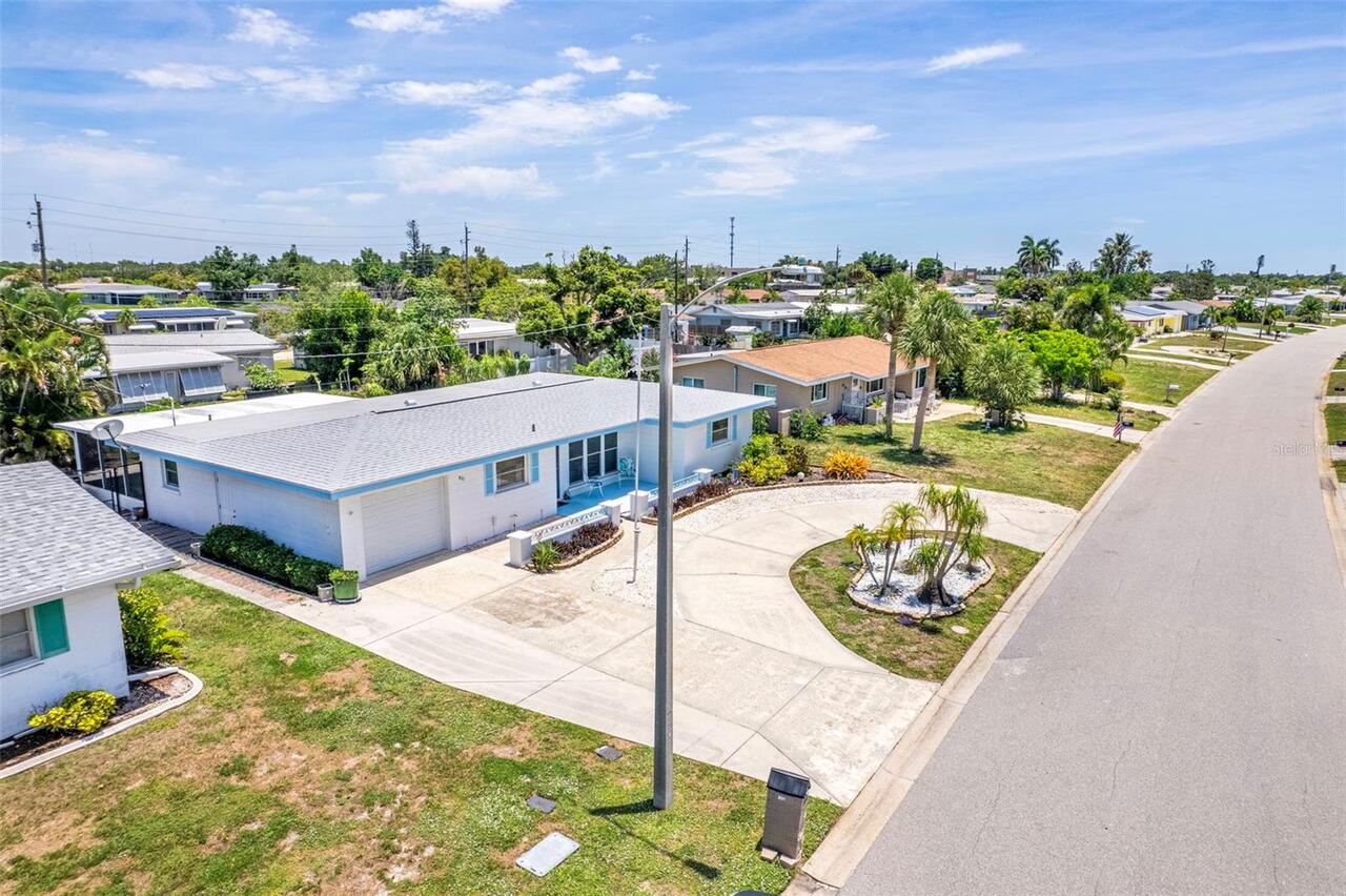 Listing Photo 6