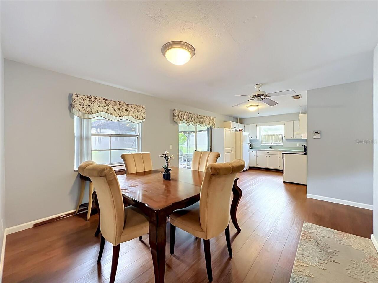 Listing Photo 8