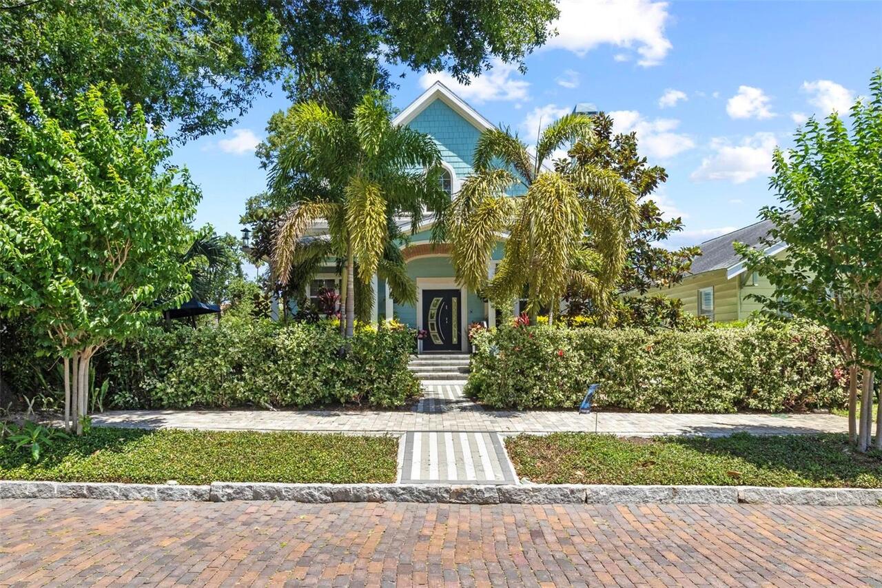 St Petersburg Real Estate