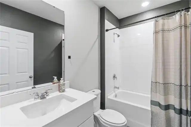 Listing Photo 31