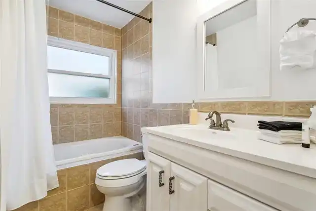 Listing Photo 43
