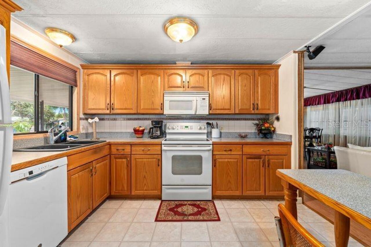 Listing Photo 7