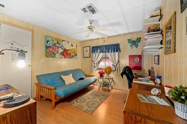 Listing Photo 17