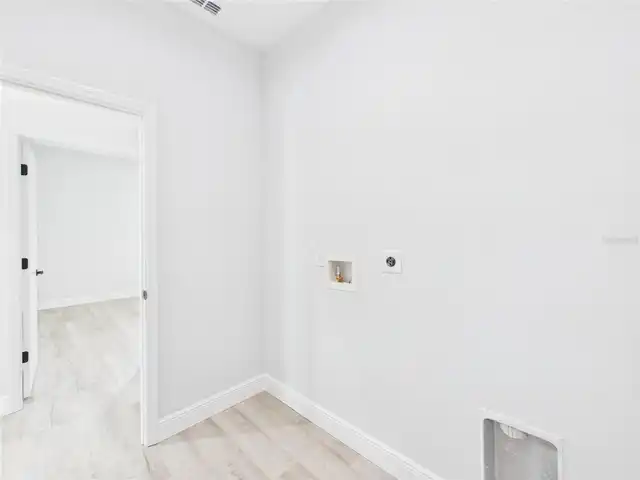 Listing Photo 28