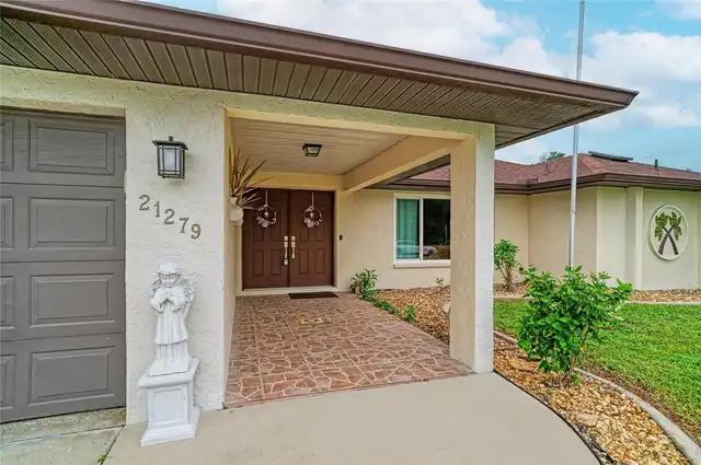 Listing Photo 7