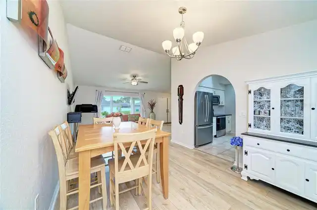 Listing Photo 16