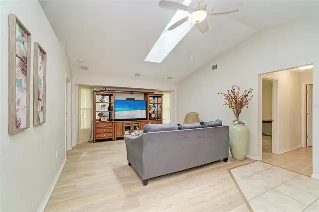 Listing Photo 27