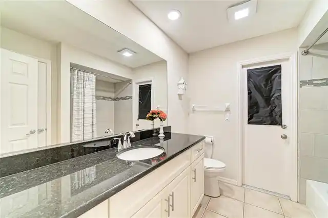 Listing Photo 37