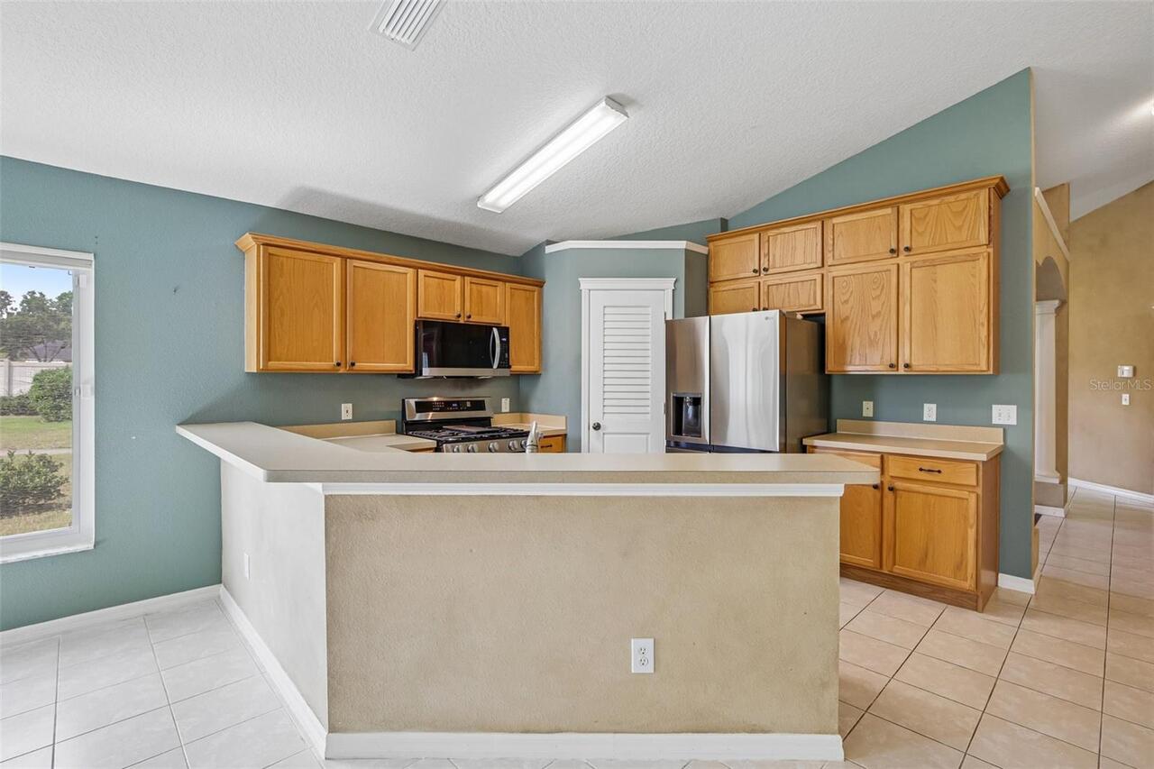 Listing Photo 12