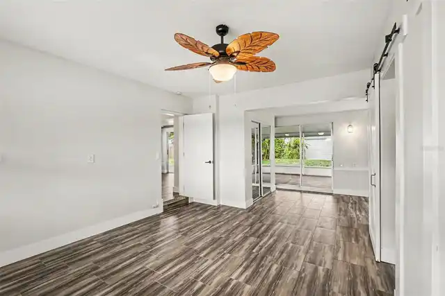 Listing Photo 10