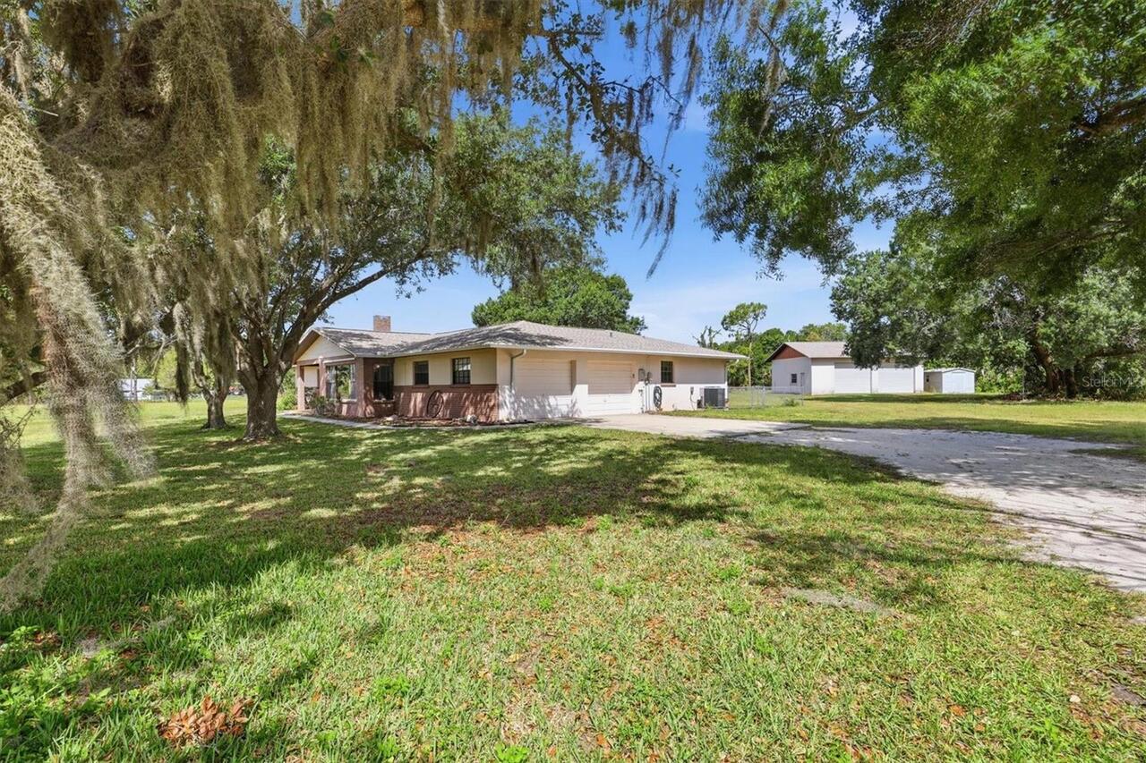Listing Photo 12