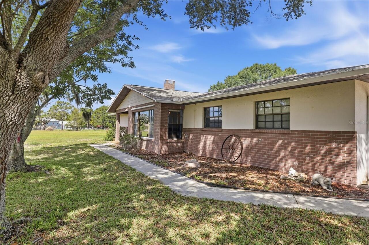 Listing Photo 15
