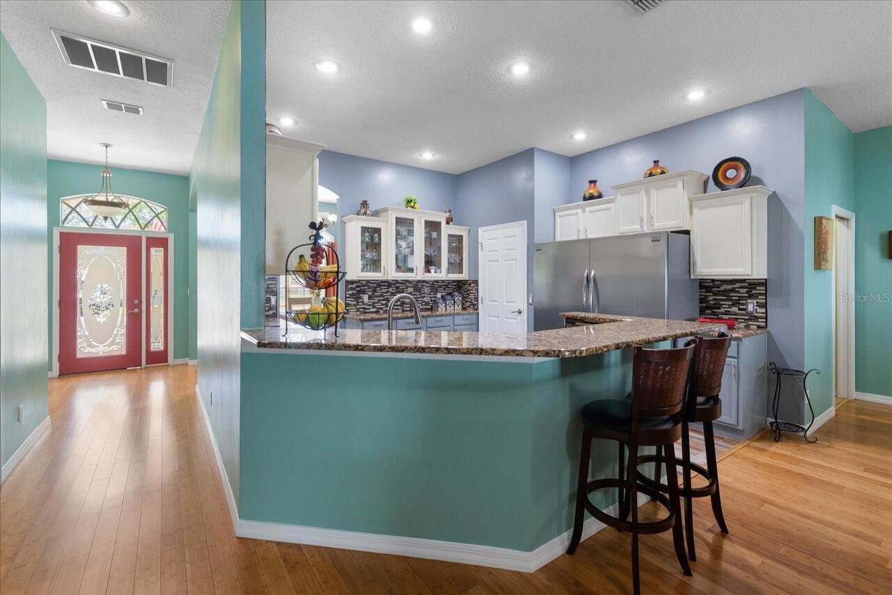 Listing Photo 8