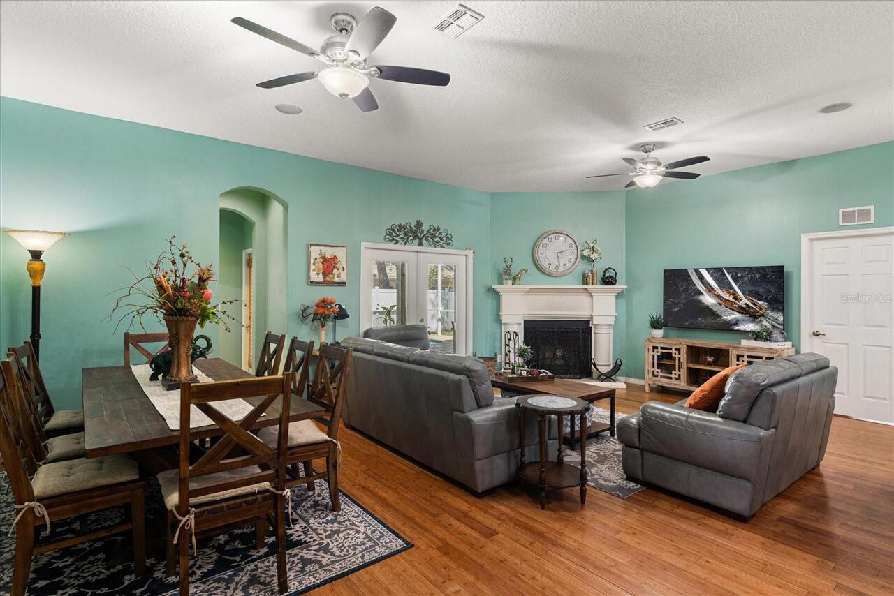 Listing Photo 11