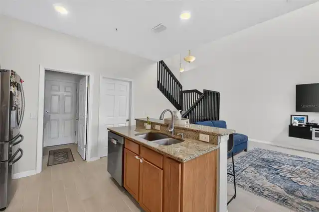 Listing Photo 12