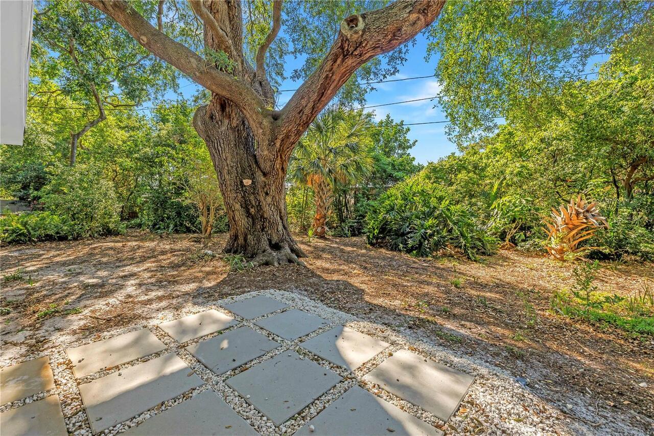 Listing Photo 43
