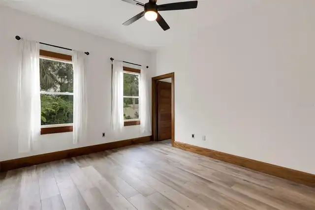 Listing Photo 32