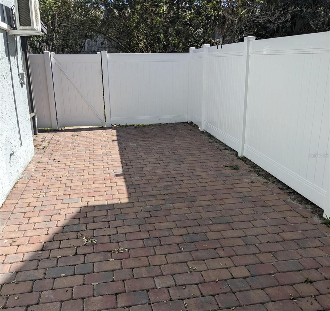 Listing Photo 17