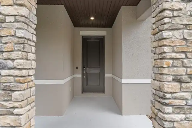Listing Photo 16