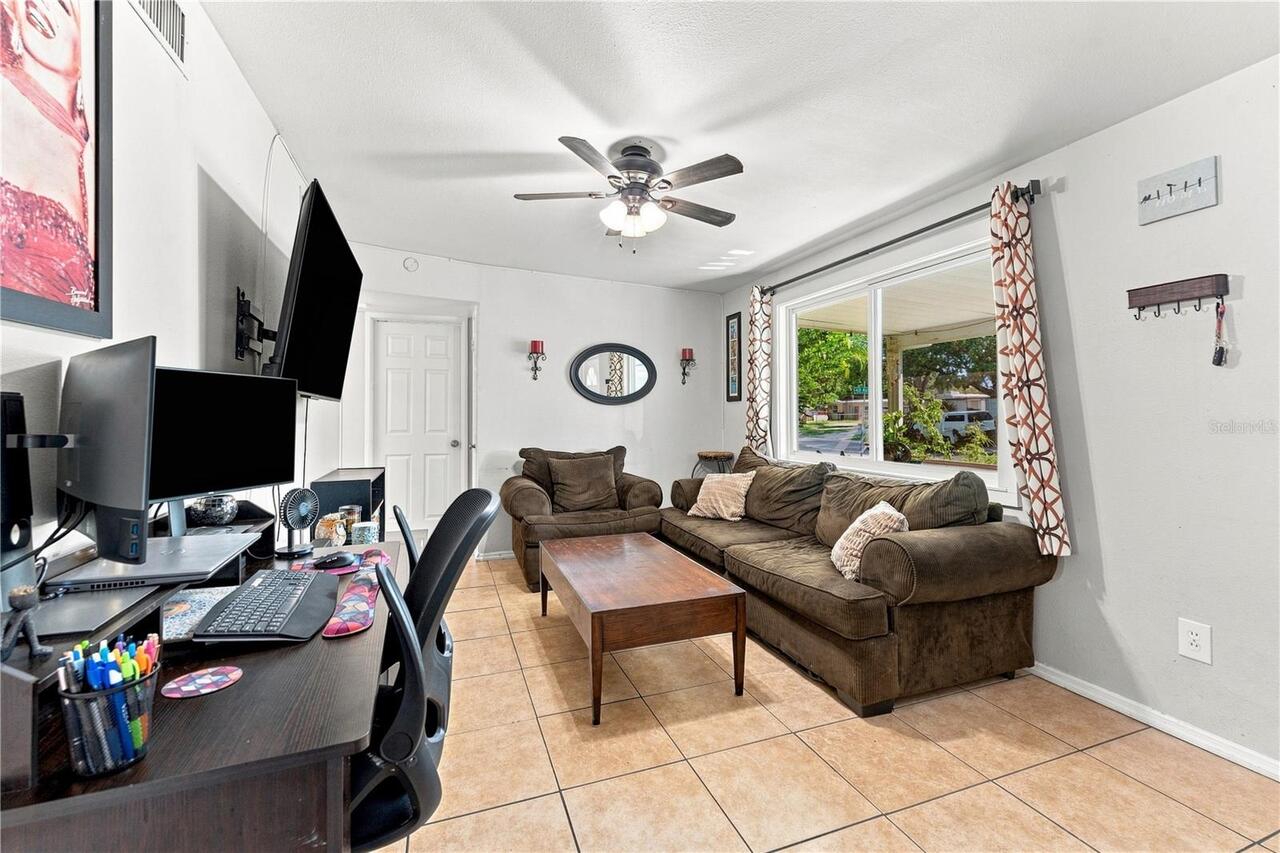 Listing Photo 6