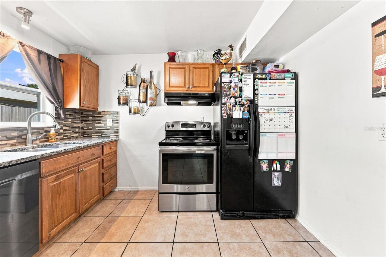Listing Photo 8