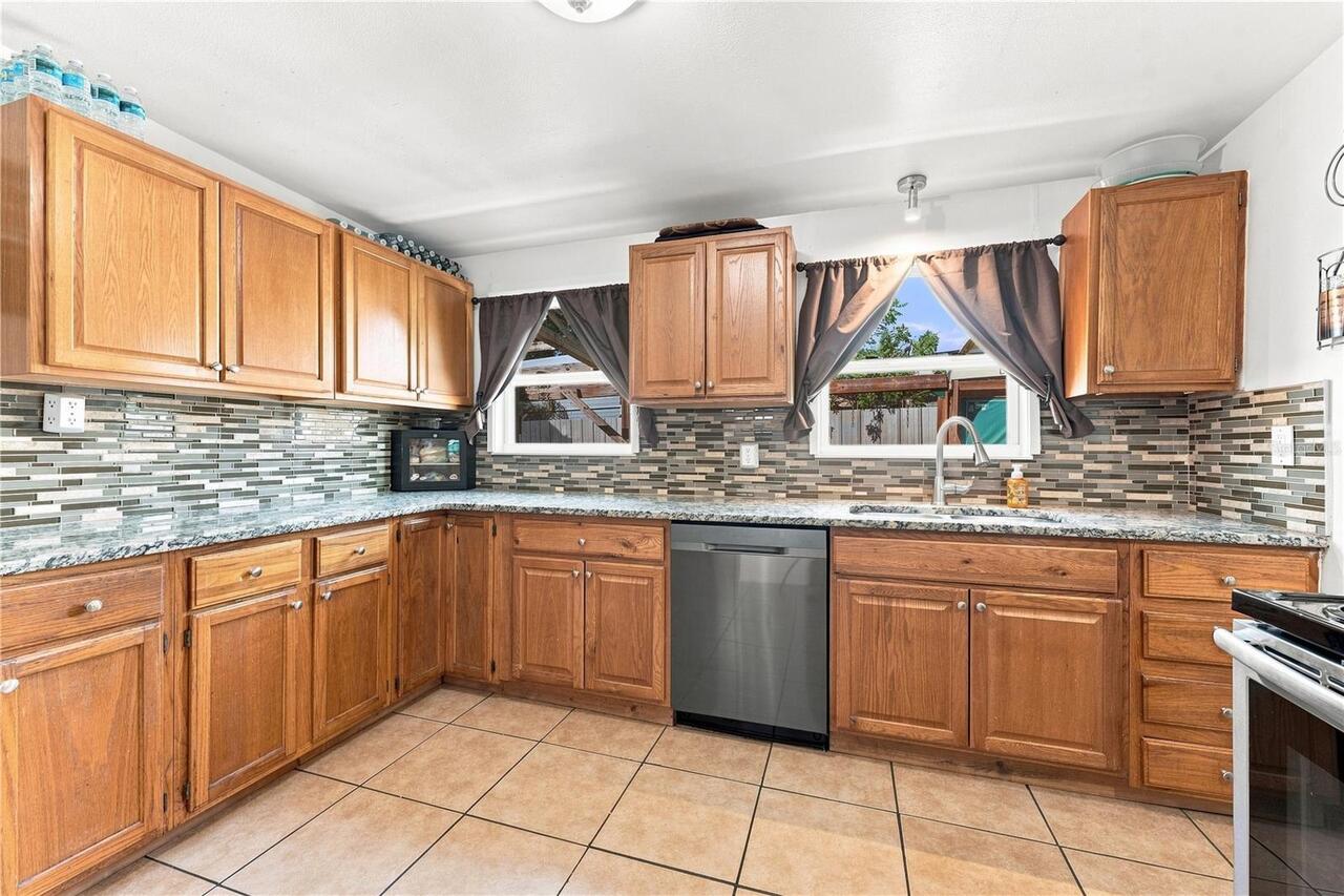 Listing Photo 9