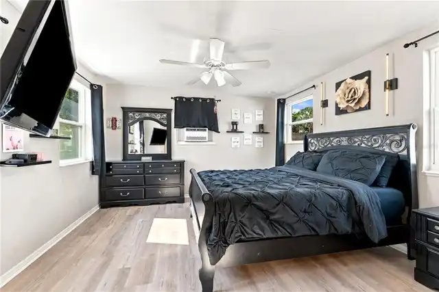 Listing Photo 13