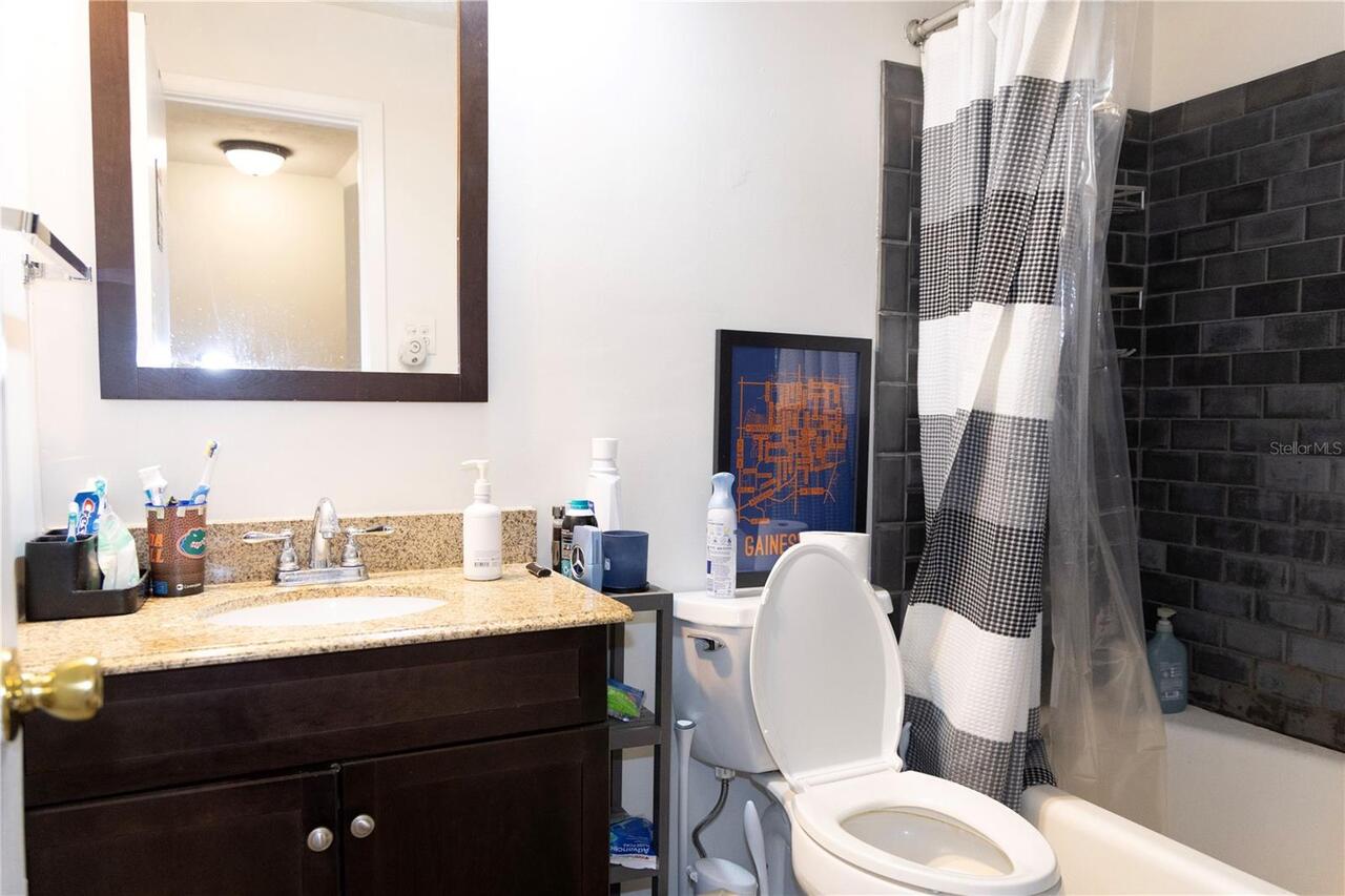 Listing Photo 18