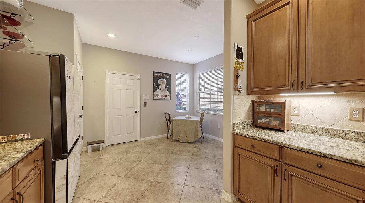 Listing Photo 11