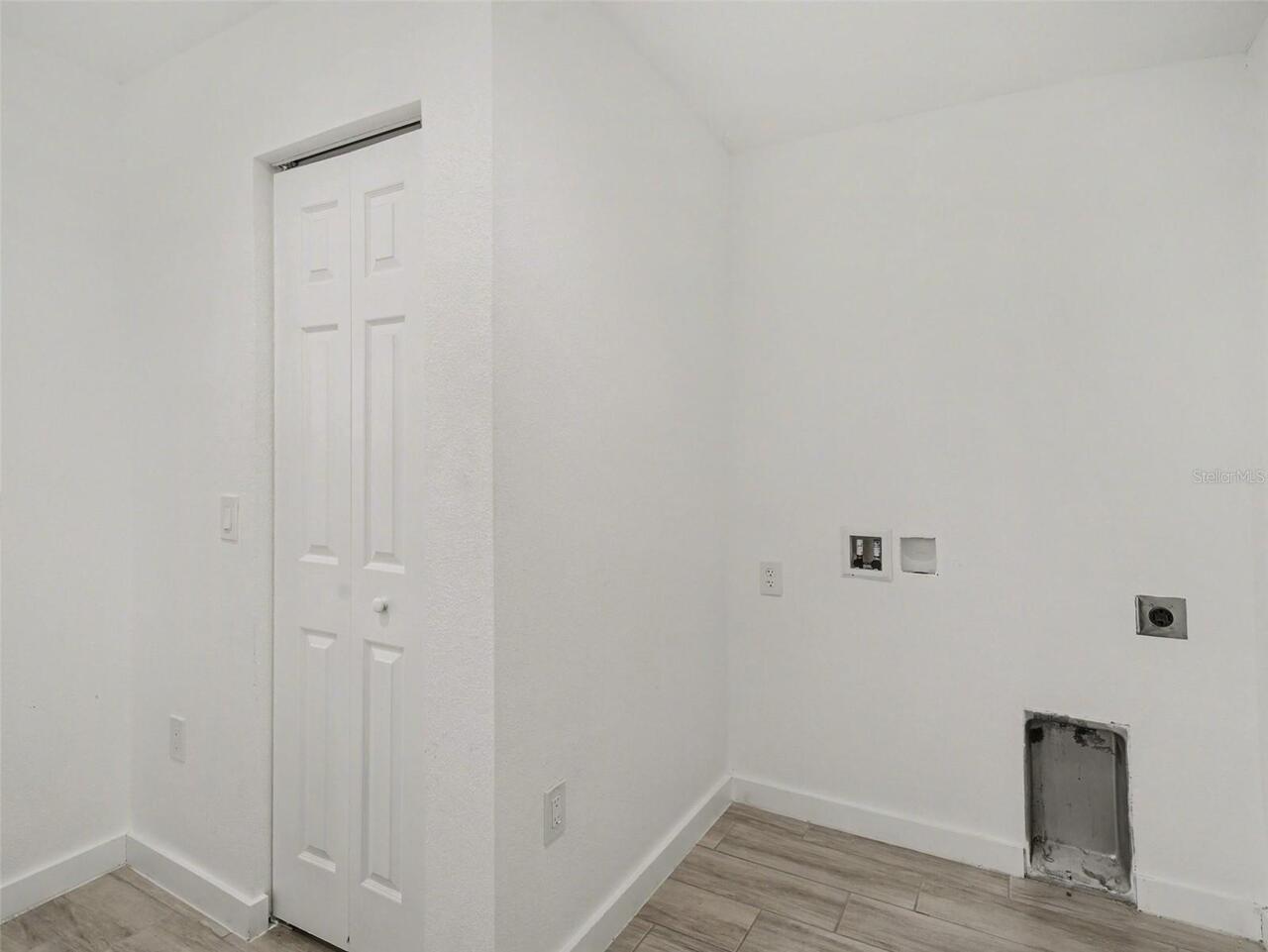 Listing Photo 14