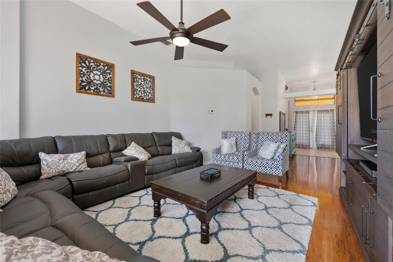 Listing Photo 9