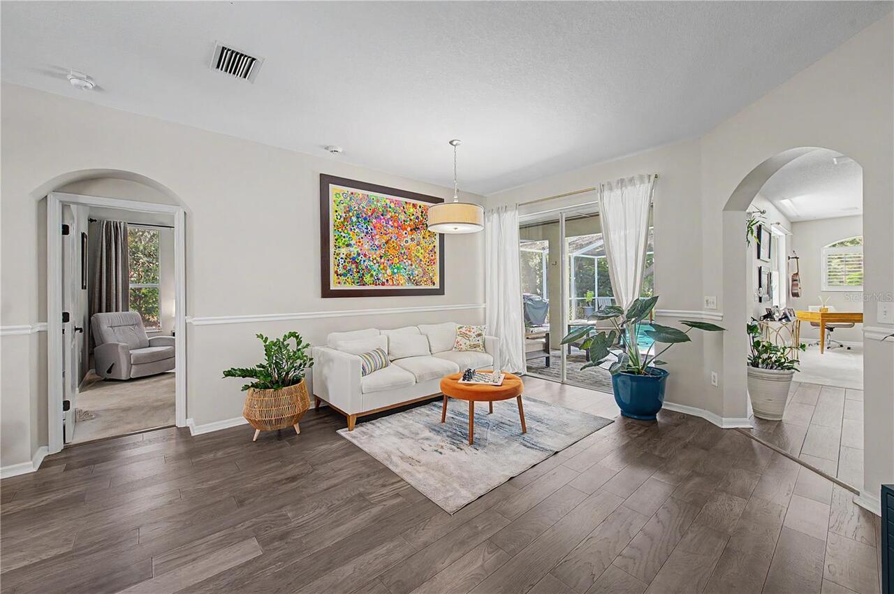 Listing Photo 8