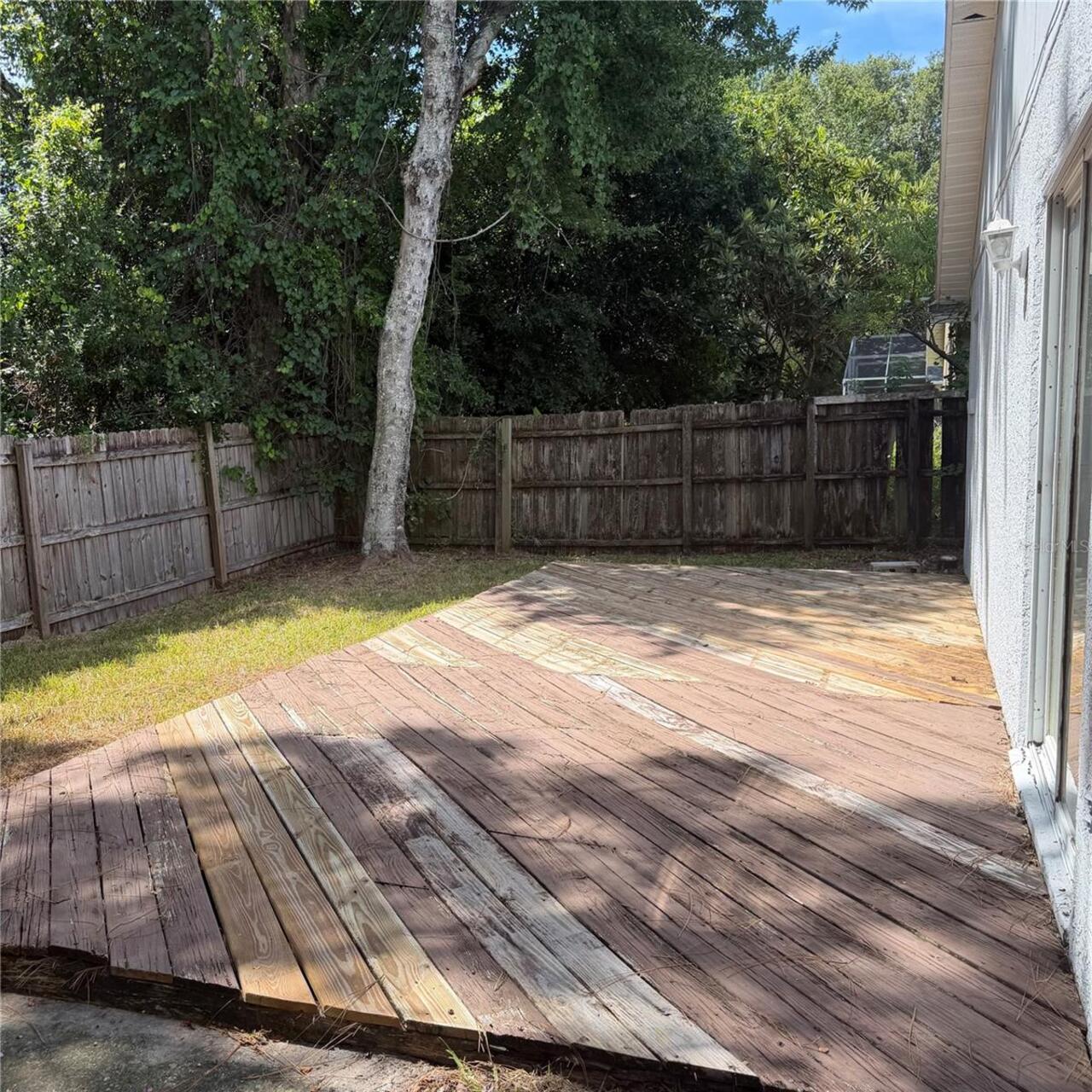 Listing Photo 12