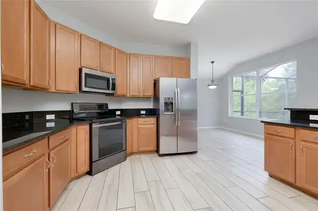 Listing Photo 16