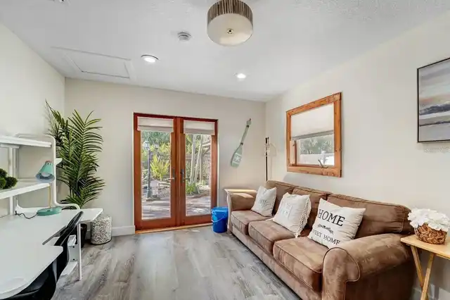 Listing Photo 15