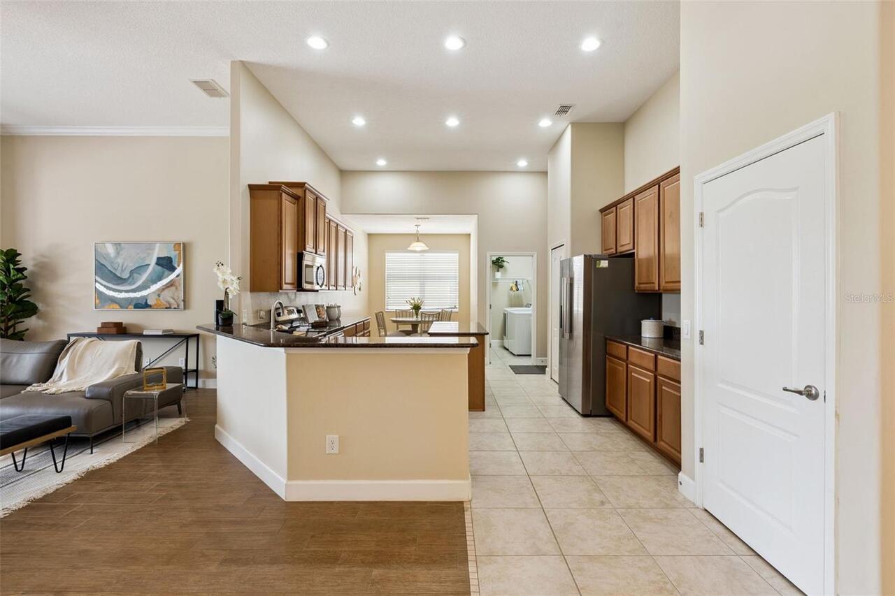 Listing Photo 11
