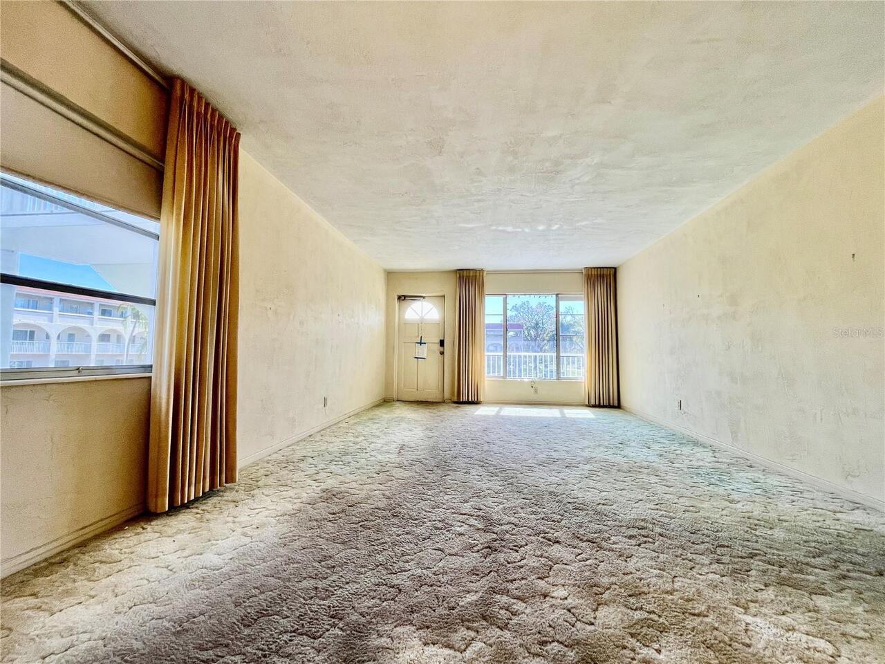 Listing Photo 8