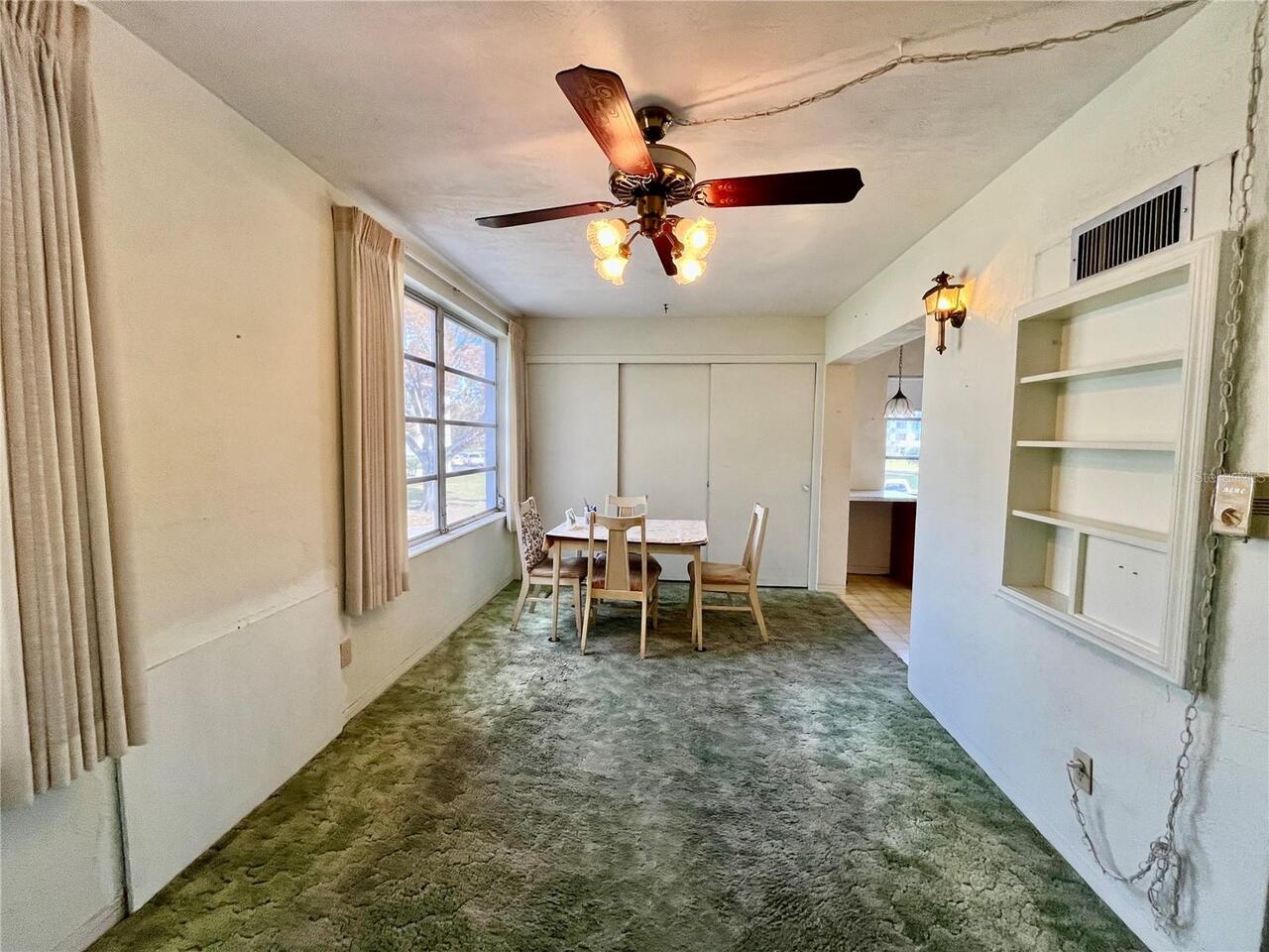 Listing Photo 12