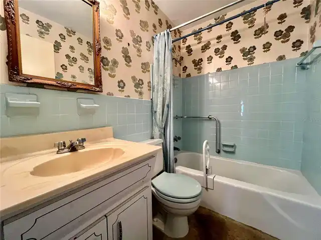 Listing Photo 16