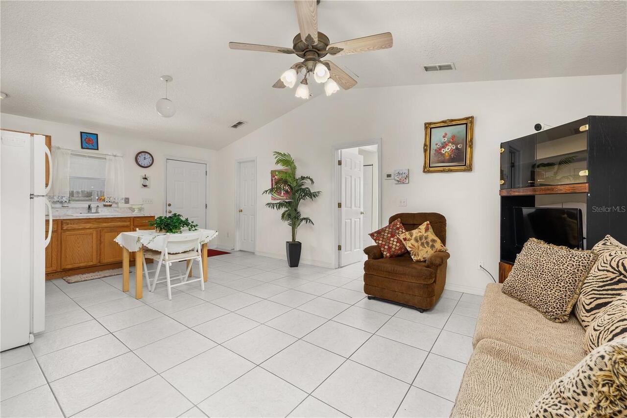 Listing Photo 17