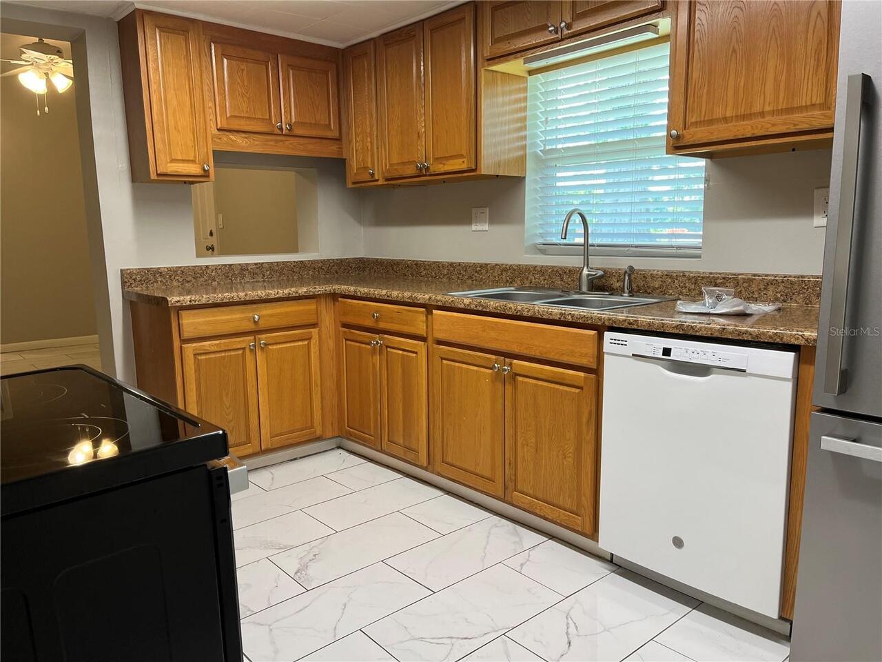 Listing Photo 6