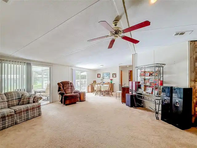 Listing Photo 15