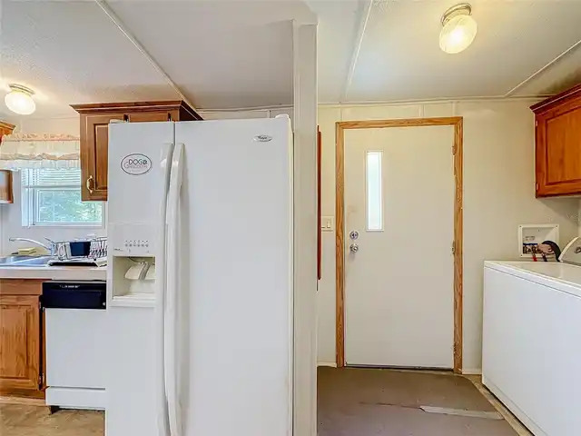 Listing Photo 37