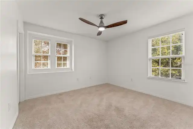 Listing Photo 14