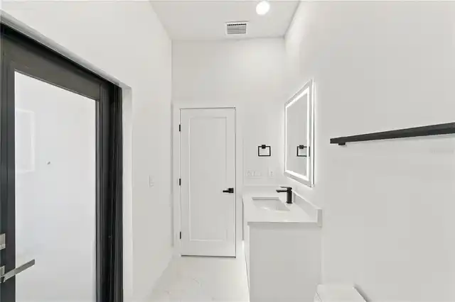 Listing Photo 28