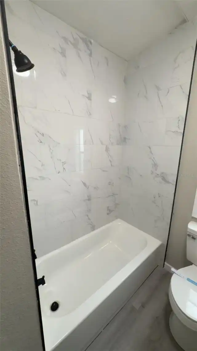 Listing Photo 23