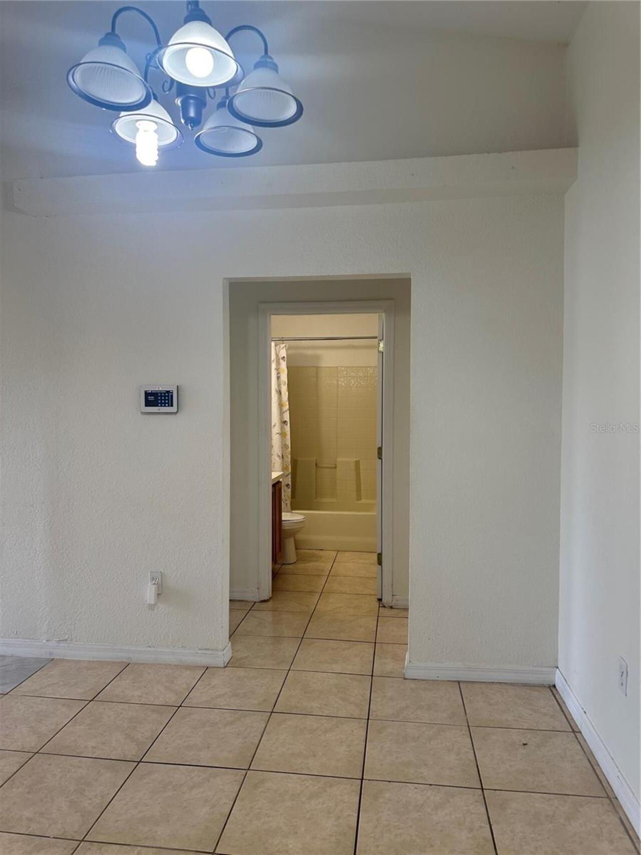 Listing Photo 8