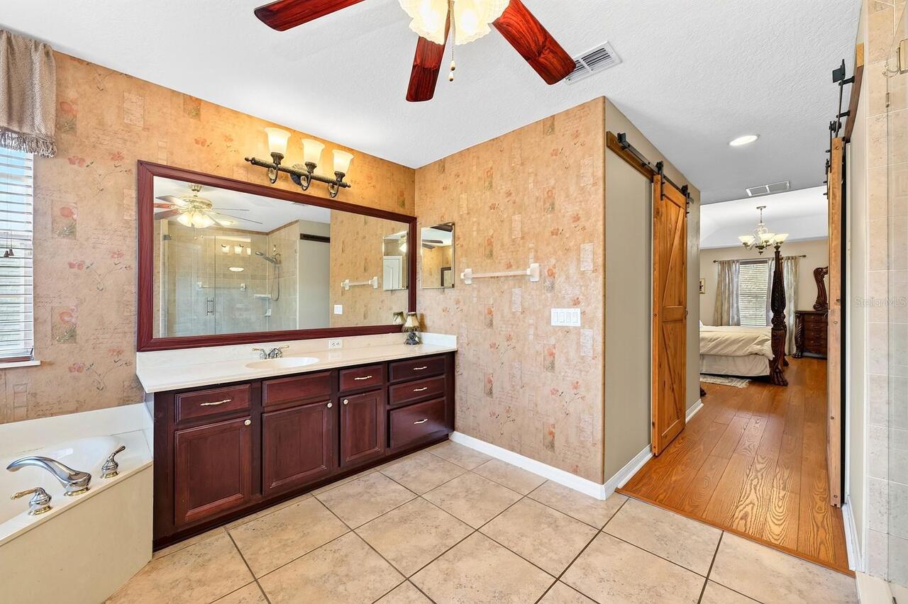 Listing Photo 23