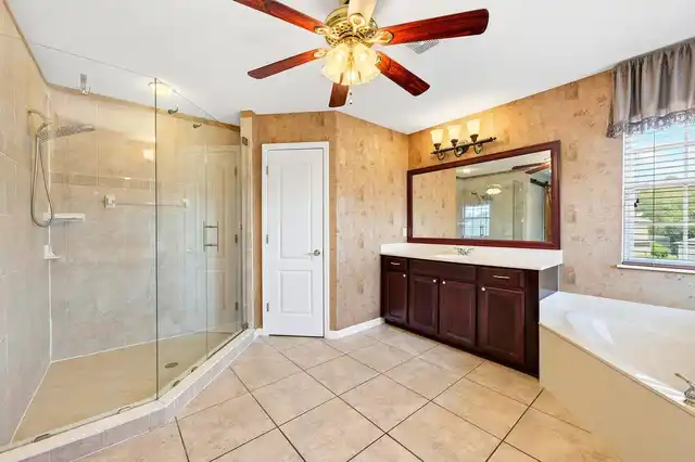 Listing Photo 21